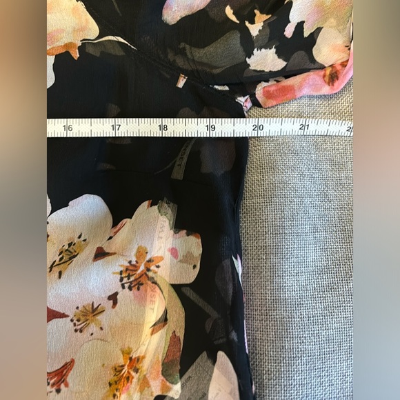 TWINSET Floral Sheer Top, Sz 42. - Picture 11 of 16